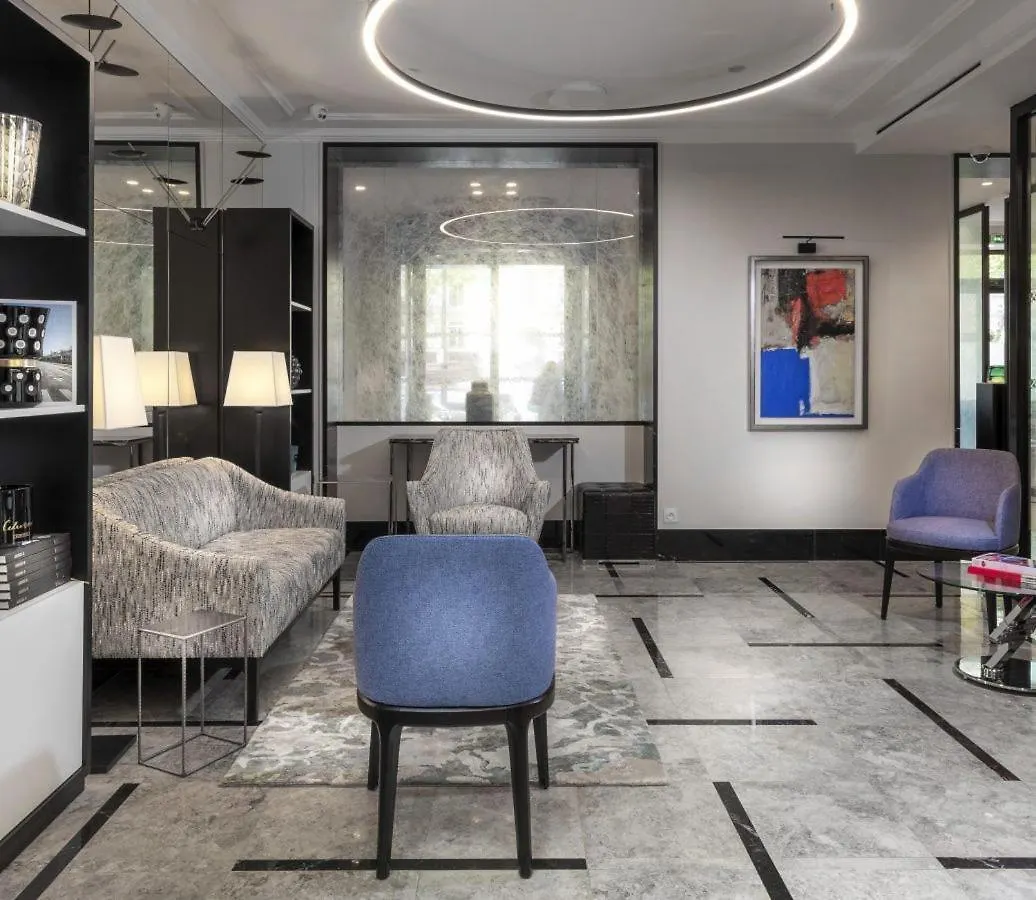 Apartmán Luxury Montaigne Paříž Francie