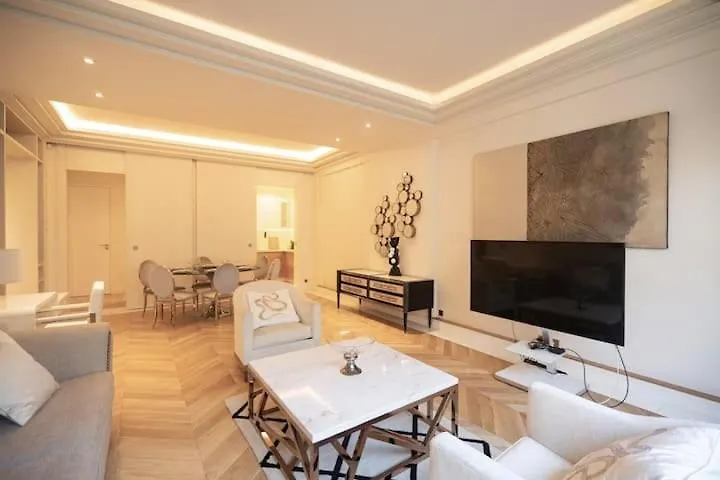 Apartmán Luxury Montaigne Paříž Francie