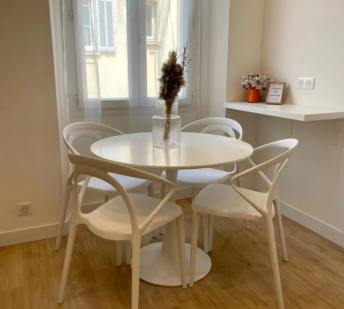 Luxury Montaigne Apartment Paris 0*,  France