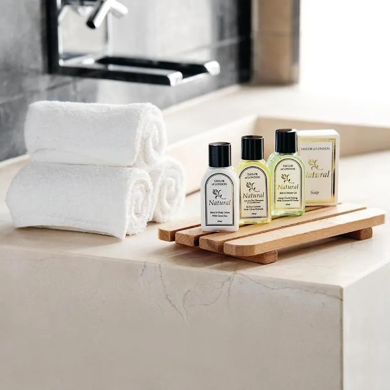 Luxury Montaigne Apartment Paris